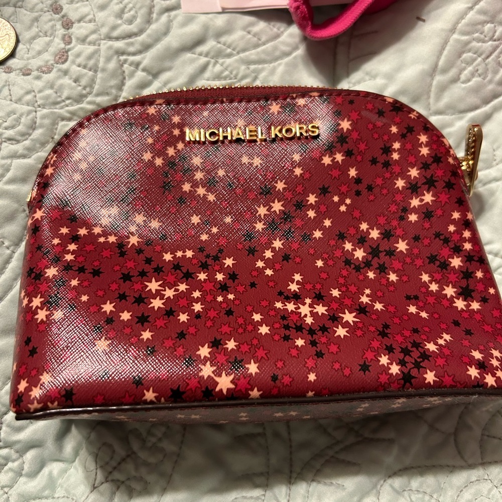 Travel/cosmetic bag